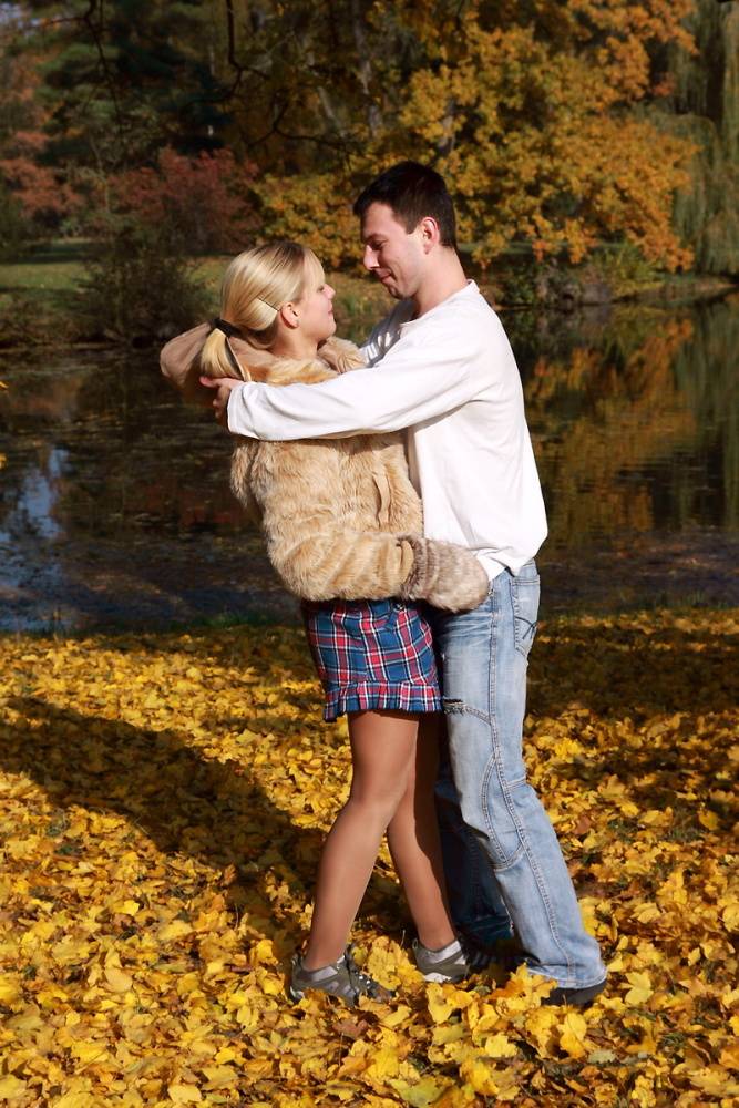 While out for a romantic walk, these teens were over taken with a lust that - #13