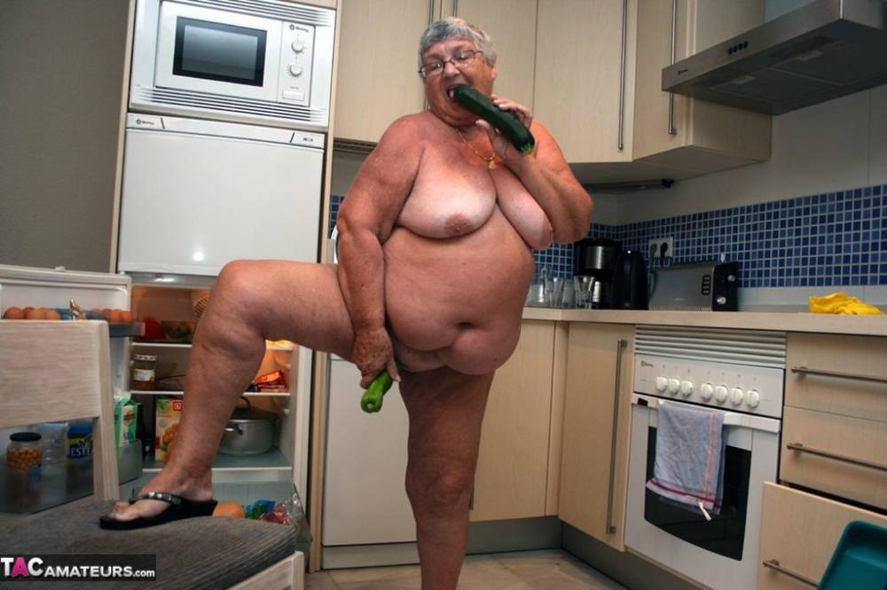 Fat UK nan Grandma Libby gets completely naked while cleaning her kitchen - #4