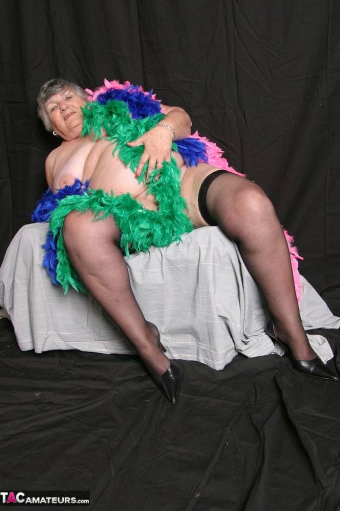 Fat UK amateur Grandma Libby shows her big tits while draped in feather boas - #4
