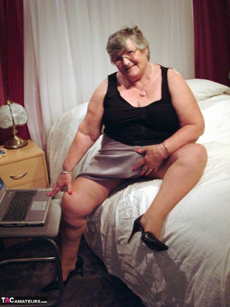 Obese granny Grandma Libby creams her vagina after getting naked on her bed - #1