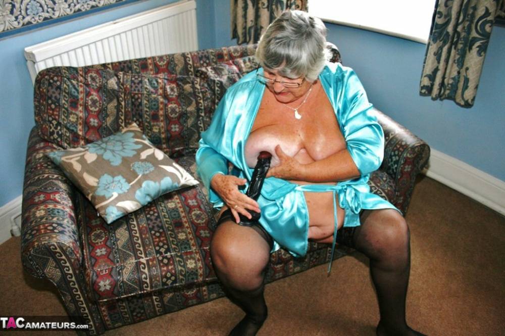 Old lady with a saggy tits and a fat belly pleasures herself with a dildo - #4