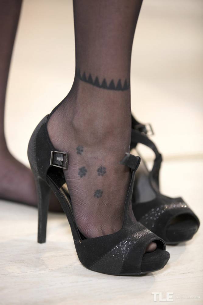 Hot brunette Cindy Hope pulls on stockings before slipping on high heels - #12