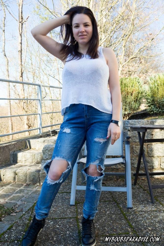 Solo girl Talia Amanda pulls out her knockers while wearing ripped jeans - #2