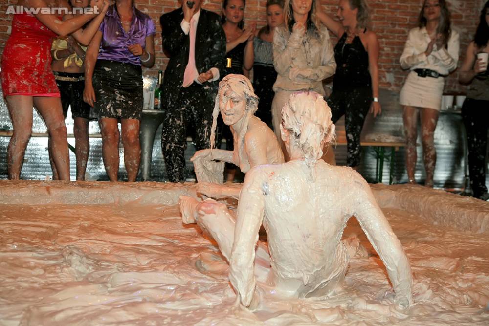 Stunning fetish ladies spend some good time having a mud catfight - #12