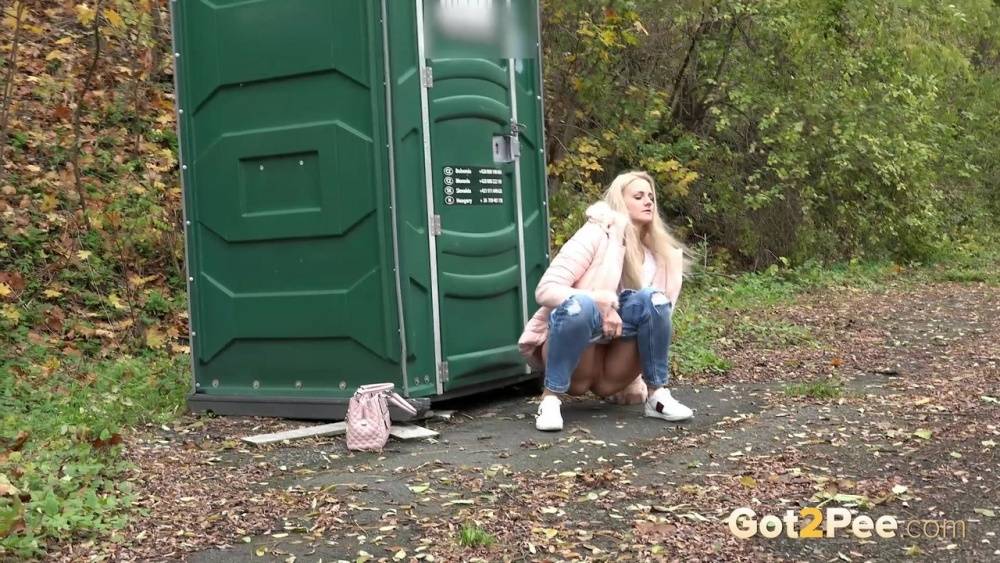 Blonde Katy Sky has to drop her jeans & pee in public because of locked toilet - #12