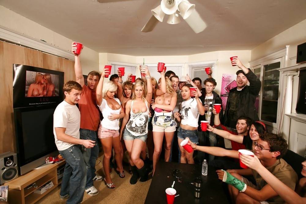 Lecherous chicks spend some good time with horny guys at the house party - #4