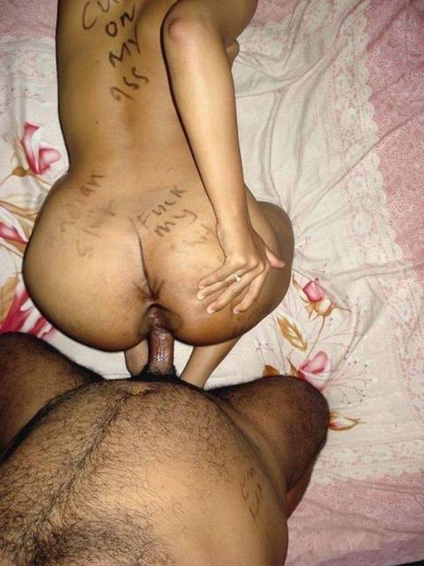 Chubby Indian girl with a big ass and boobs gets banged by her man on bed | Photo: 1013770