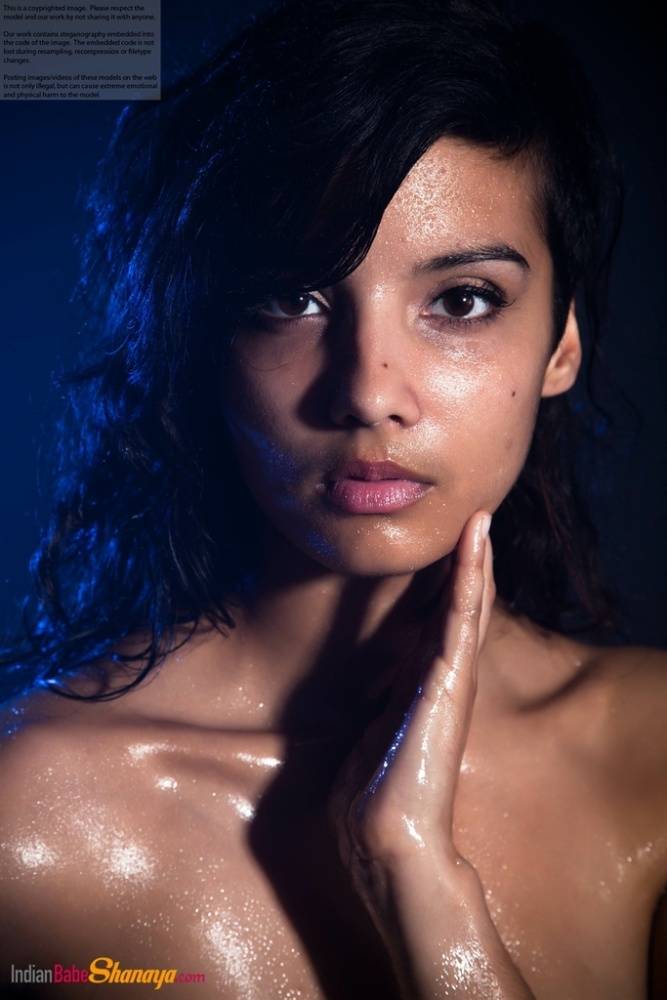 Indian chick shows off her big natural tits while modeling in the nude | Photo: 1106935