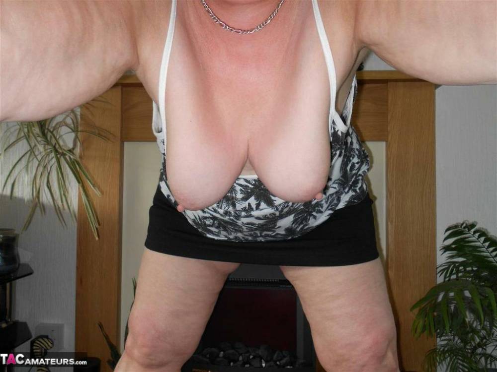 Older redhead Valgasmic Exposedabres her tits and twat while taking selfies - #11