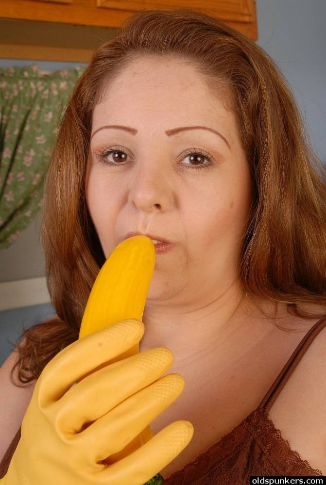 Amazing Cyn is sucking and eating this banana instead of dick - #5