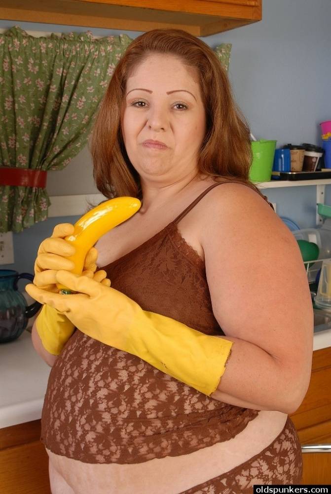 Amazing Cyn is sucking and eating this banana instead of dick - #10