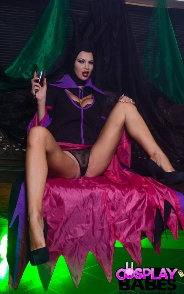 UK model Jasmine Jae toys her pierced pussy in cosplay clothing - #10