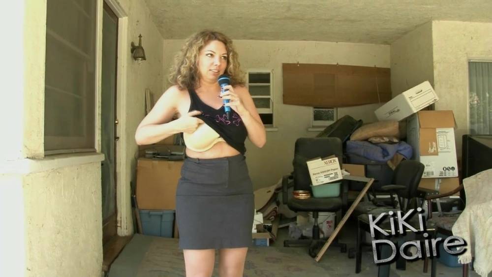 News reporter Kiki Daire strips naked during a live broadcast - #15