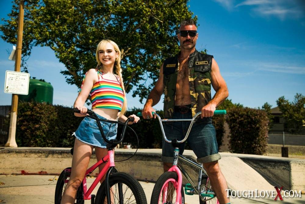 Young blonde Lilly Bell and her older boyfriend bicycle before they fuck | Photo: 1254128