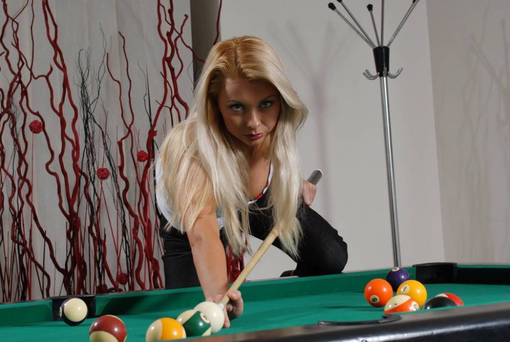 Euro blonde Lea T gives up on pool game to finger fuck her horny pussy - #9