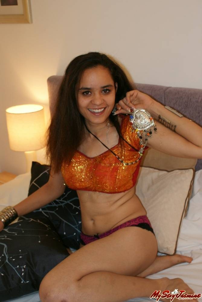 Indian princess Jasime takes her traditional clothes and poses nude - #2