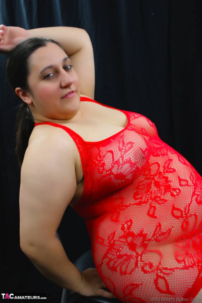 Amateur BBW Kimberly Scott poses non nude in red lingerie and matching hosiery - #6