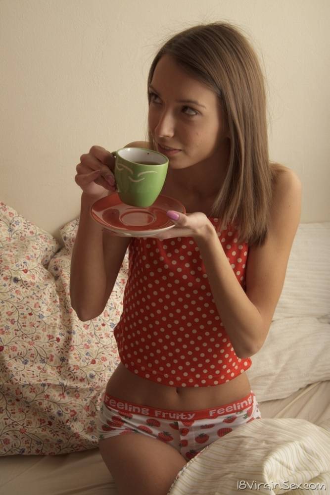 Sleeping teen Veronica awakes to a cup of tea before losing her virginity - #15