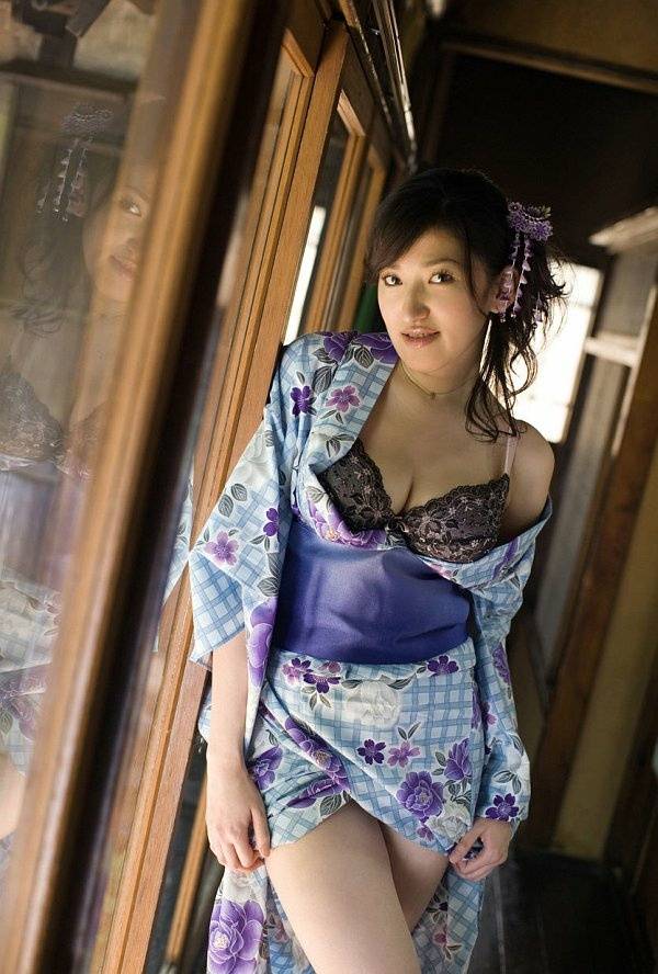 Young Japanese girl Ruru exposes her big naturals before flashing her panties | Photo: 1446787