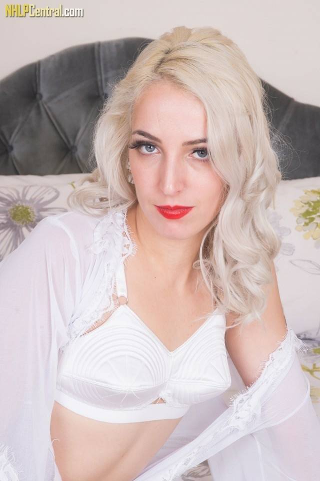 Platinum blonde Liz Rainbow removes retro lingerie in nylons before spreading - #3