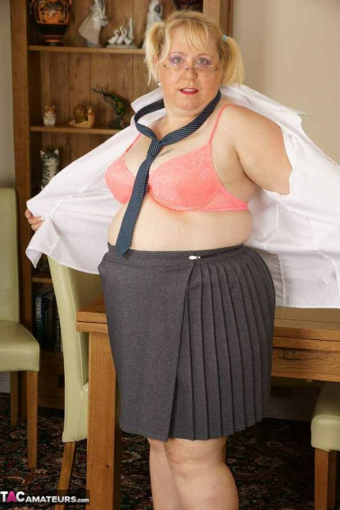 Obese blonde Lexie Cummings gets naked while wearing a necktie - #8