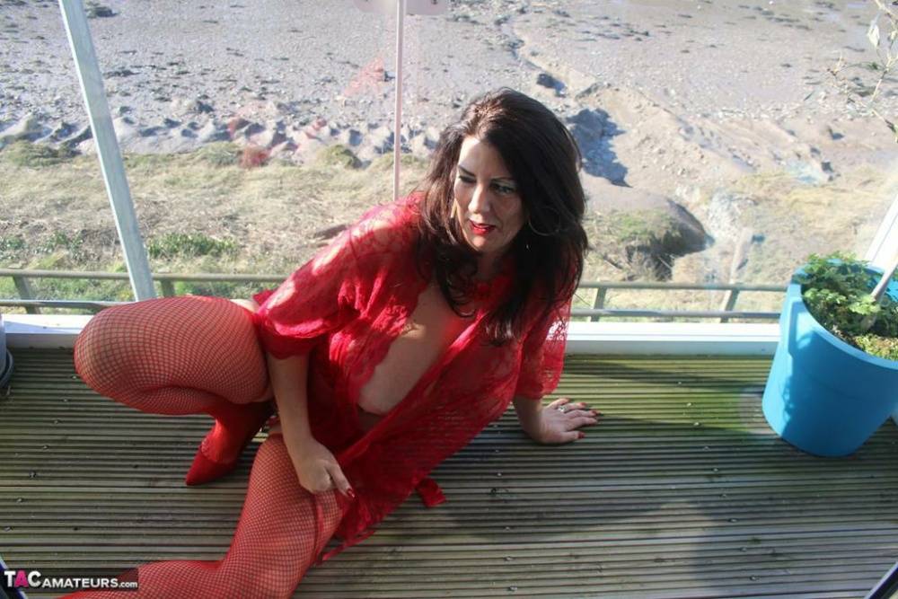 Brunette plumper Lu Lu Lush uncorks her giant tits in all red lingerie - #9