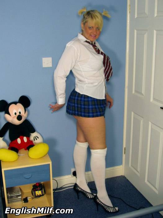 Older UK amateur Daniella English slides panties aside in schoolgirl attire - #5