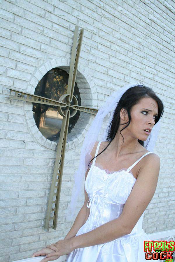 MILF babe in bride's dress Jennifer Dark spreading pussy - #11