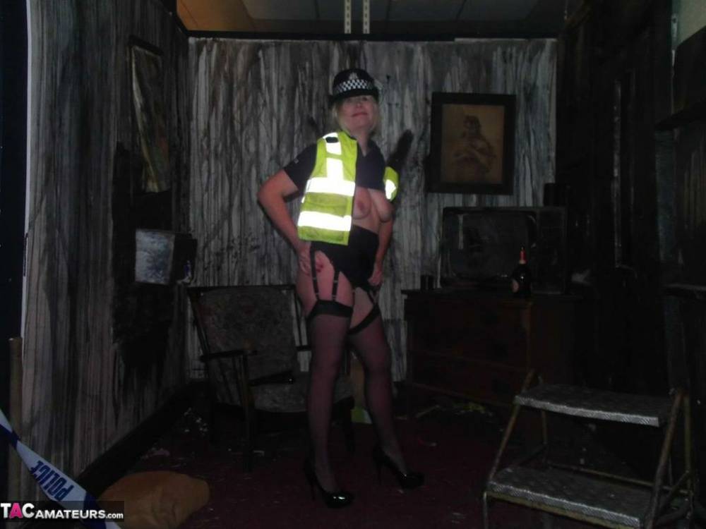 Mature UK policewoman Barby Slut sets her tits free of her uniform - #6