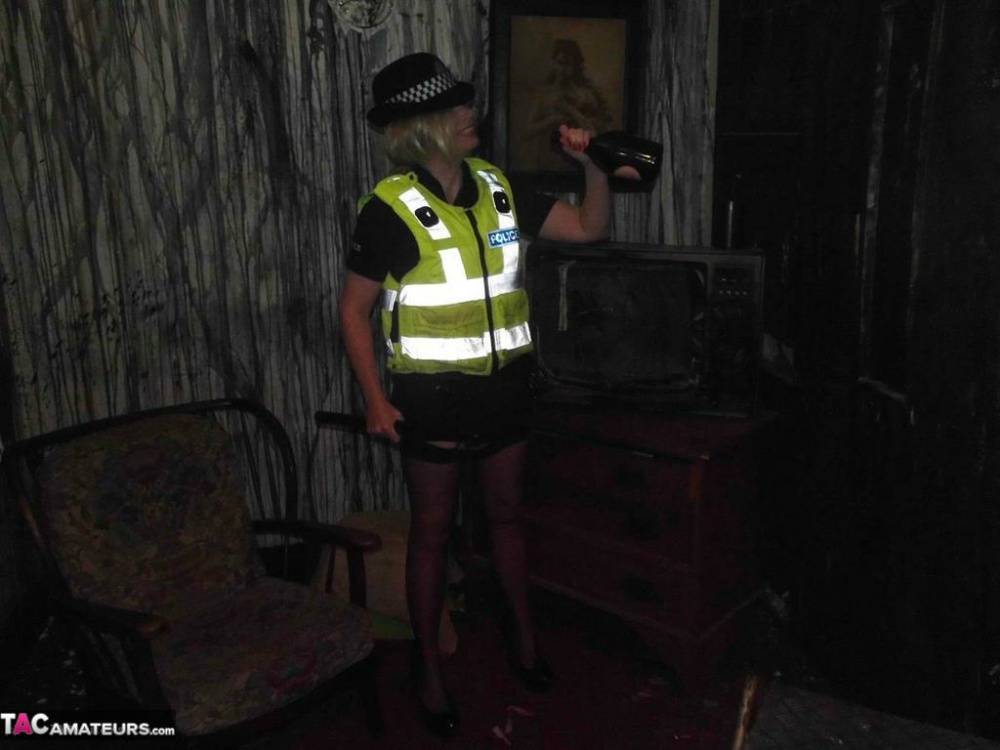 Mature UK policewoman Barby Slut sets her tits free of her uniform - #3