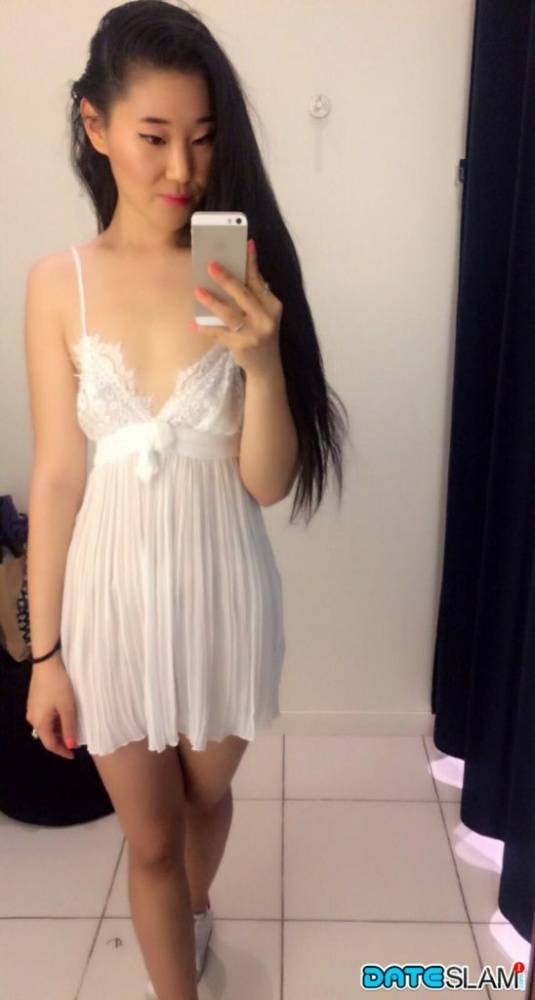 Hot Asian teen Katana takes a selfie to flaunt her pretty face & hot body - #4