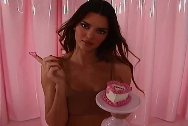 Kendall Jenner Skims G-String Lingerie Video Leaked - #3