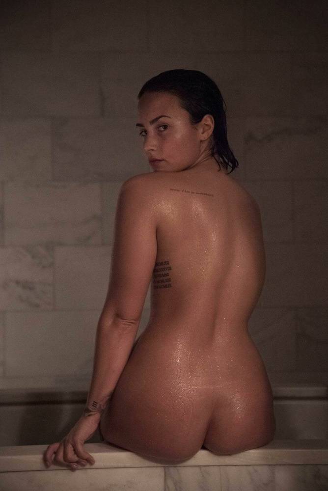 Demi Lovato Nude Magazine Photoshoot Leaked | Photo: 19585