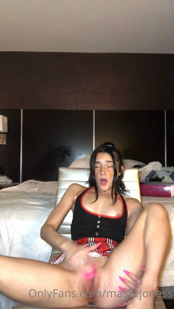 Mackenzie Jones Nude Skirt Vibrator Masturbation Onlyfans Video Leaked | Photo: 40990