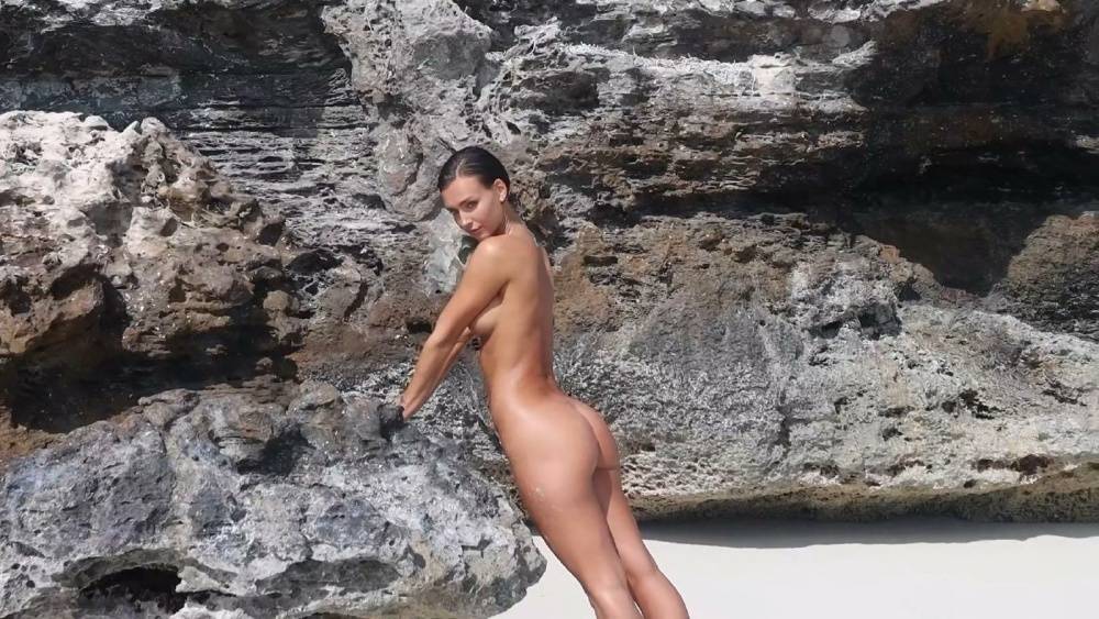 Rachel Cook Nude Beach Photoshoot Video Leaked - #7