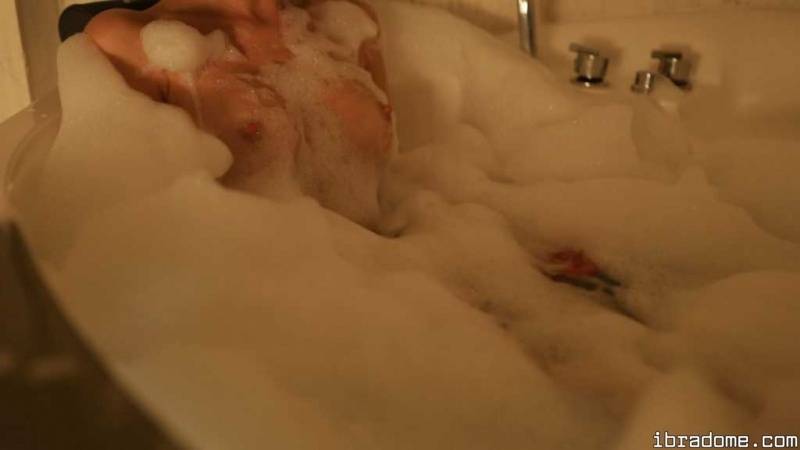 Alex Shai Nude in the Bath | Photo: 67747