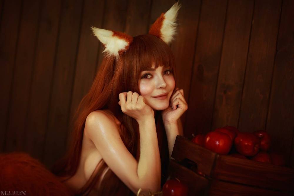 Kalinka Fox Holo Spice and Wolf Cosplay Patreon Video Leaked - #2