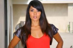 Extremely hot latin babe Shazia Sahari denudes breasts and rubs pussy - #main