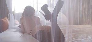 Naked latina hottie Ella Milano posing in stockings on the bed - #main