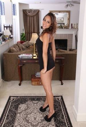 Astonishing brunette Veronica Webb shows off her stunning shape - #main