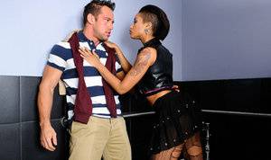 Skin Diamond has been eyeing the really uptight guy at the bar So when the - #main