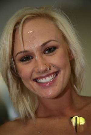 Blonde chick Mollie Rae ends up with sperm on face after finding a gloryhole on galphoto.com