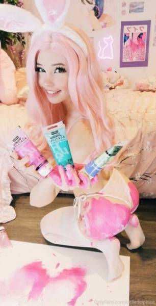 Belle Delphine Ass Painting Onlyfans Video on galphoto.com