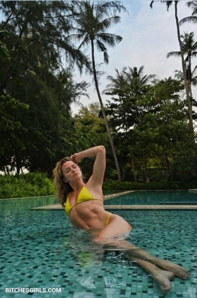Shantel Vansanten Nude Celeb - Therealshantel Celeb Leaked Naked Photos