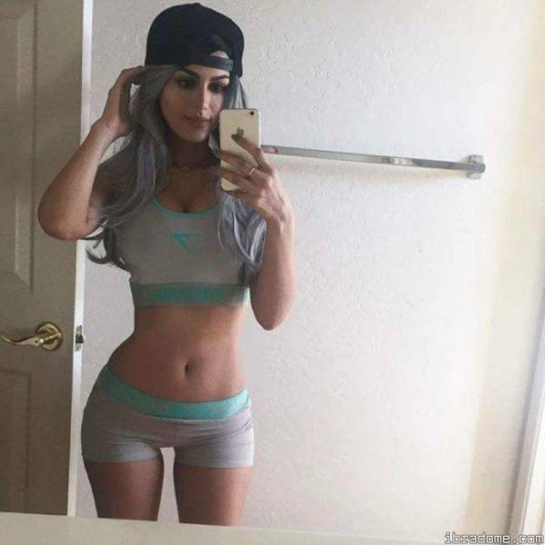 SSSniperwolf Sexy Pictures on galphoto.com
